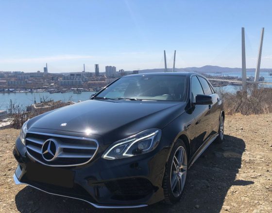 Mercedes-Benz E200