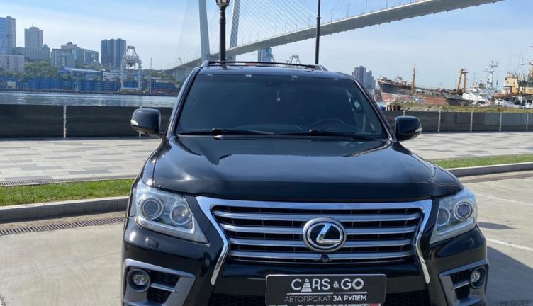 Lexus LX570